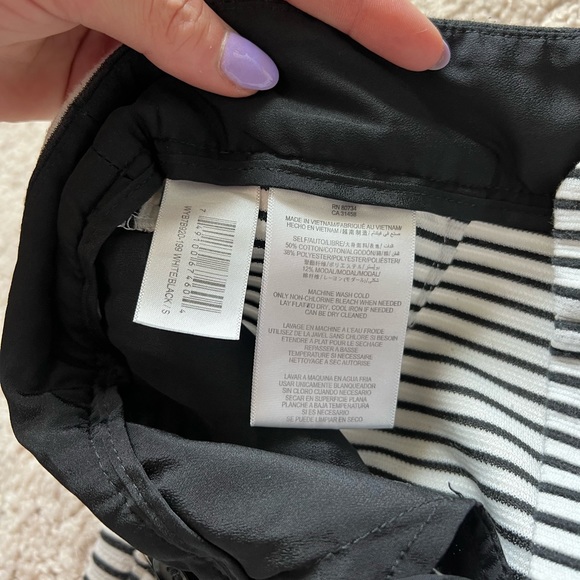 BCBG White & Black Stripes Short - Picture 3 of 4